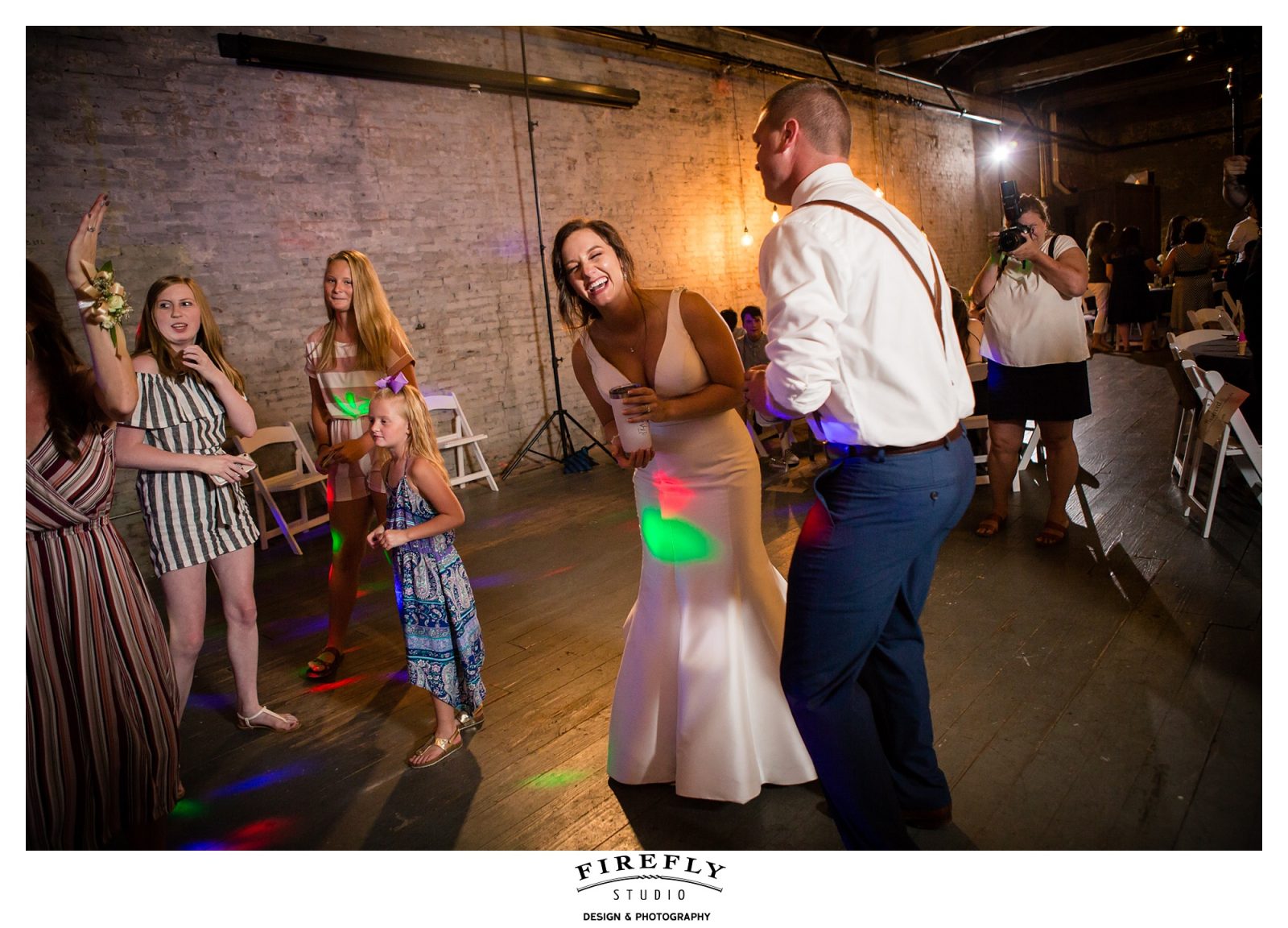 quincy-reception-wedding-dick-brothers-brewery-reception-dance